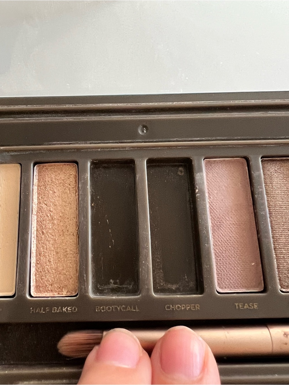 Urban Decay Naked 2 Neutral Eyeshadow Palette - 2 used - Picture 3 of 4
